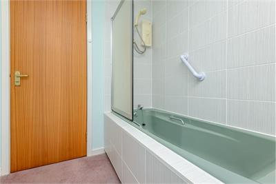 4/6 Dun-Ard Garden, Edinburgh, EH9 2HZ - image 18
