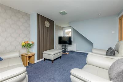 48 Strathesk Road, Penicuik, EH26 8EF - image 5
