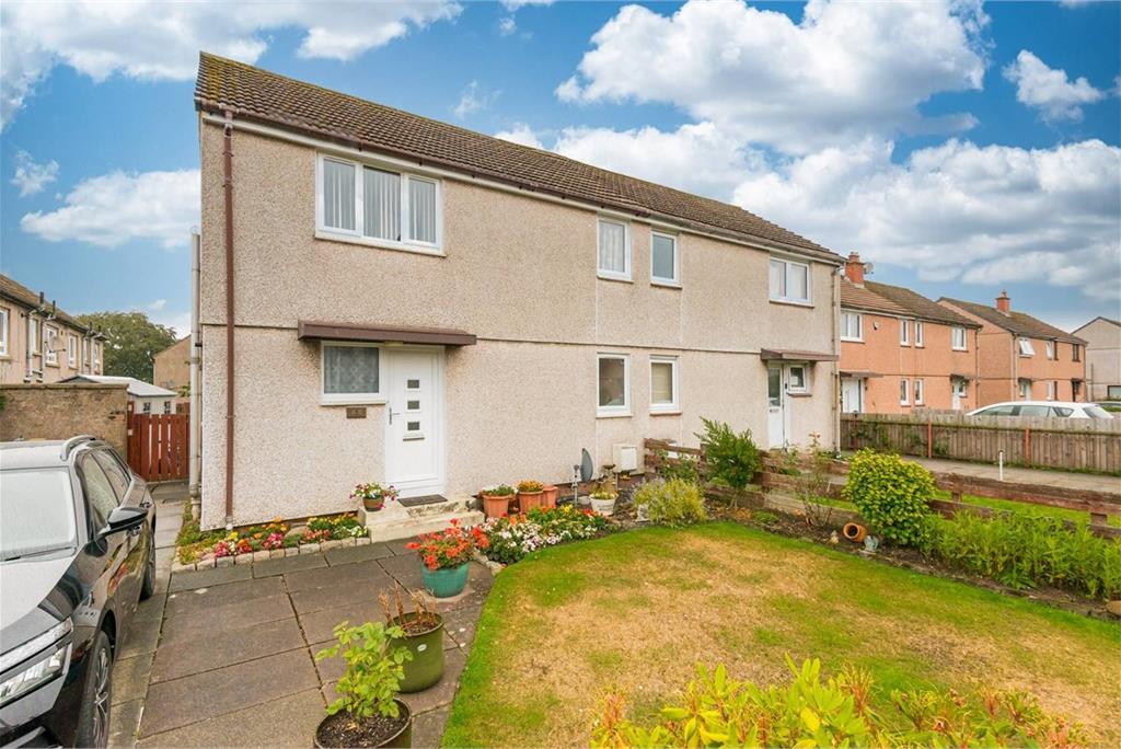 48 Strathesk Road, Penicuik, EH26 8EF - image 1