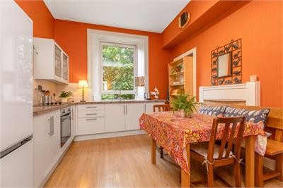 19 (1F1), Cathcart Place, Dalry Edinburgh, EH11 2HF - image 4