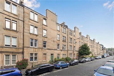 19 (1F1), Cathcart Place, Dalry Edinburgh, EH11 2HF - image 1