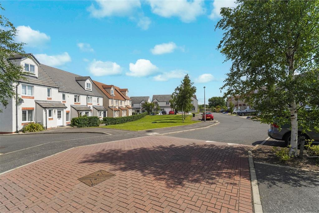 14 Fullarton Bank,
Tranent,
EH33 1EY - image 16
