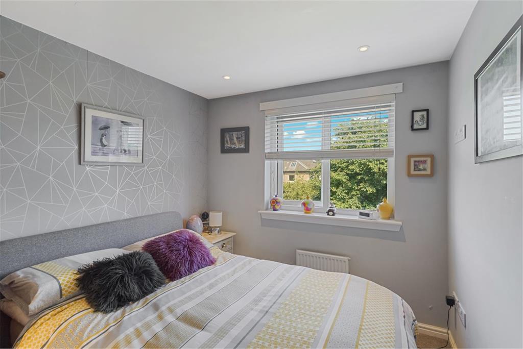 14 Fullarton Bank,
Tranent,
EH33 1EY - image 10
