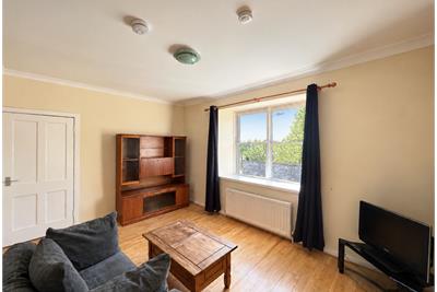 18 McCall Terrace, Hamilton Street, Dunoon, PA23 7RH - image 5