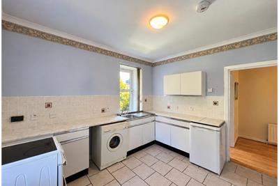 18 McCall Terrace, Hamilton Street, Dunoon, PA23 7RH - image 8