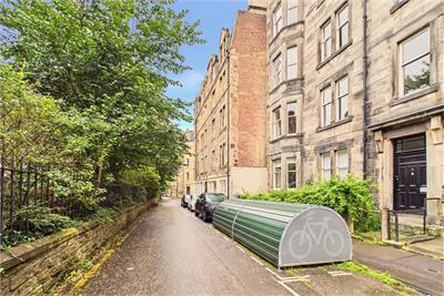 20/2 Roseneath Place, Edinburgh, EH9 1JD - image 14