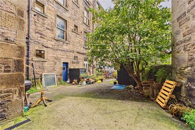 20/2 Roseneath Place, Edinburgh, EH9 1JD - image 15