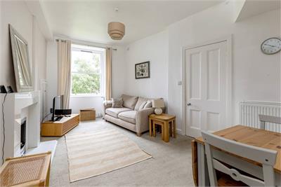 42 (1F4) Stewart Terrace, Gorgie, Edinburgh, EH11 1UJ - image 4