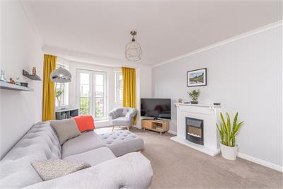 17/7 Stead's Place, Edinburgh, EH6 5DY - image 2