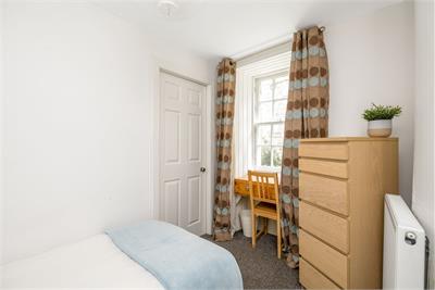 15/1 Buccleuch Street, Newington, Edinburgh, EH8 9JN - image 11