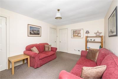 15/1 Buccleuch Street, Newington, Edinburgh, EH8 9JN - image 3
