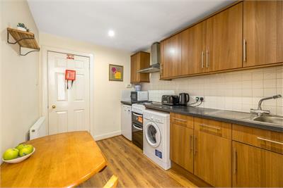 15/1 Buccleuch Street, Newington, Edinburgh, EH8 9JN - image 6
