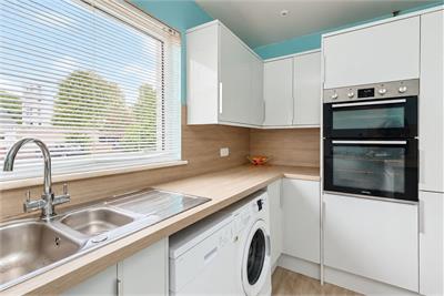 57 North Gyle Grove, Edinburgh, EH12 8LF - image 5