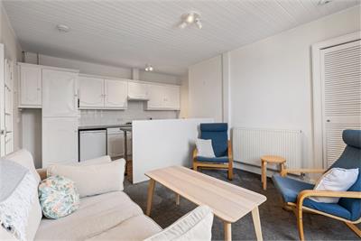 81/8 Brunswick Street, Hillside, Edinburgh, EH7 5HS - image 3