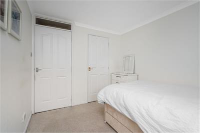 10 Wester Drylaw Avenue, Edinburgh, EH4 2TP - image 15