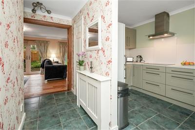 10 Wester Drylaw Avenue, Edinburgh, EH4 2TP - image 17