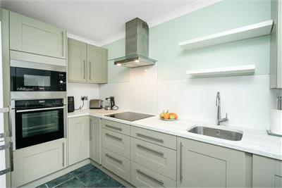 10 Wester Drylaw Avenue, Edinburgh, EH4 2TP - image 8