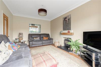 23 Elliot Park, Craiglockhart, Edinburgh, EH14 1DY - image 3