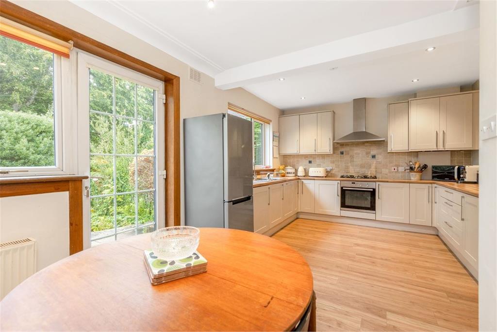 23 Elliot Park, Craiglockhart, Edinburgh, EH14 1DY - image 5