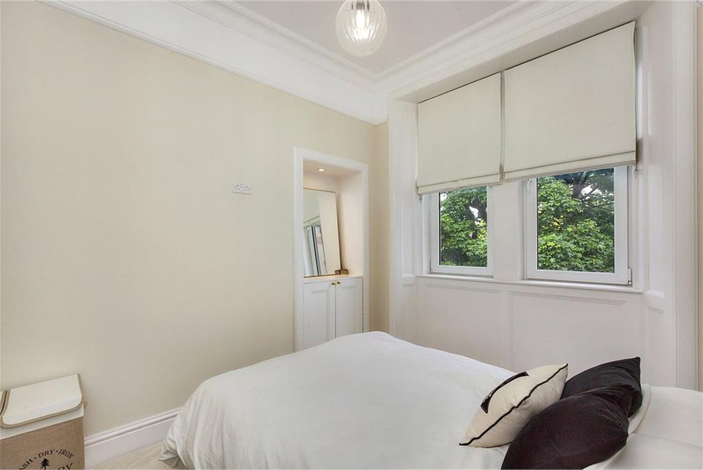 2/6 Bath Street,
Portobello,
Edinburgh,
EH15 1EY - image 13