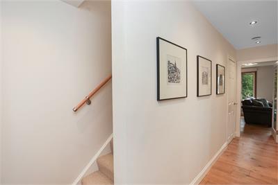 11 Abbeyhill Crescent, Abbeyhill, Edinburgh, EH8 8DZ - image 9