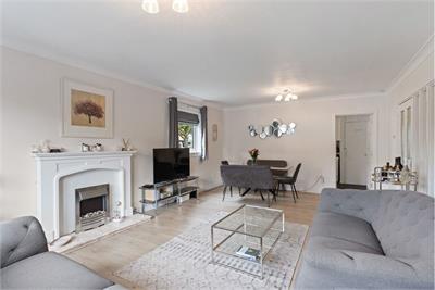 38A, Cramond Vale, Edinburgh, EH4 6RB - image 3
