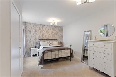 38A, Cramond Vale, Edinburgh, EH4 6RB - image 6