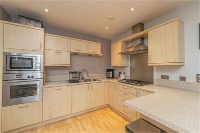 4/2 Western Harbour Terrace, Edinburgh, EH6 6JQ - image 7