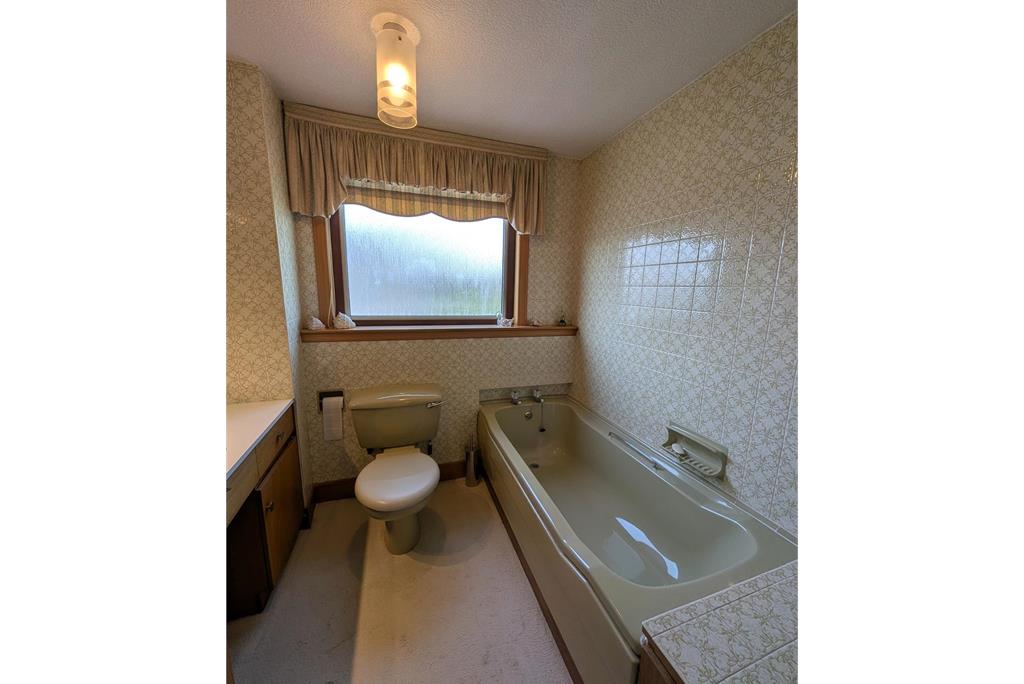 4 Nunholm Park,
Dumfries,
DG1 1JP - image 23