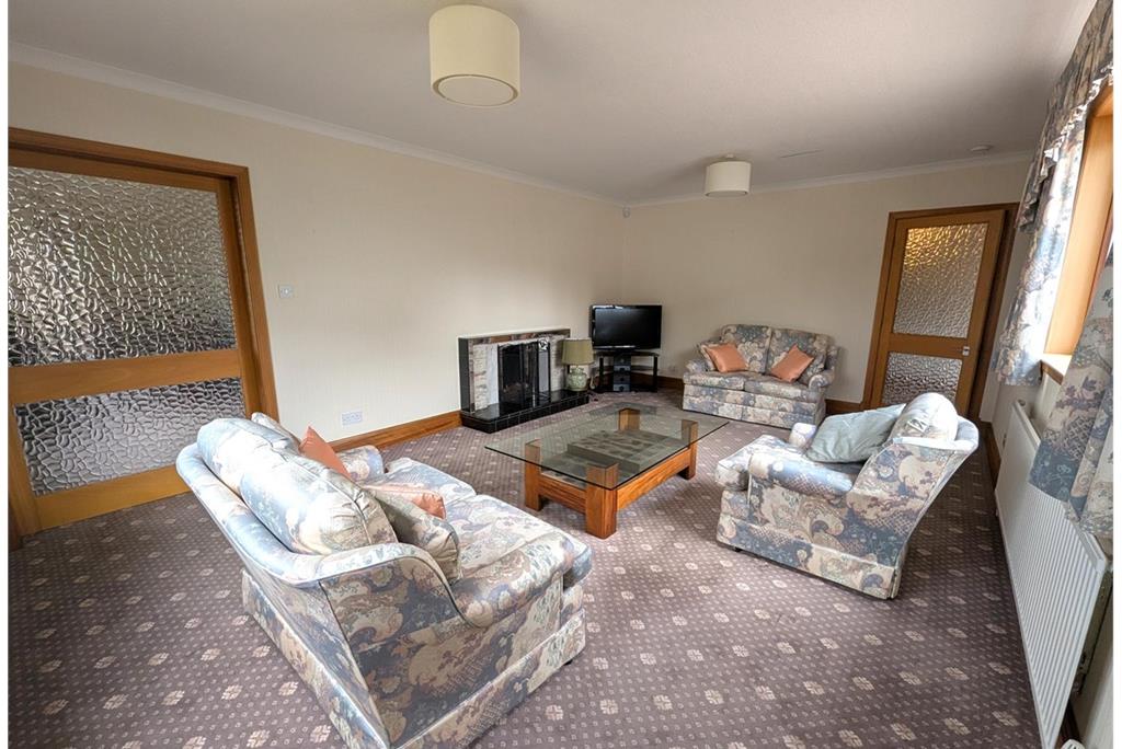 4 Nunholm Park,
Dumfries,
DG1 1JP - image 6