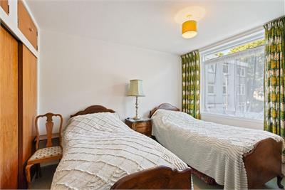 25/9 Mortonhall Road, Edinburgh, EH9 2HS - image 11