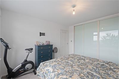 38 Oxgangs Farm Drive, Edinburgh, EH13 9PR - image 13