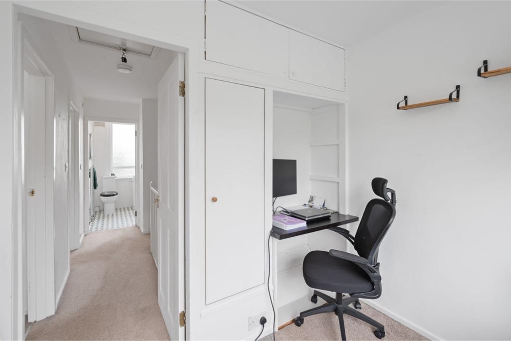 38 Oxgangs Farm Drive, Edinburgh, EH13 9PR - image 15