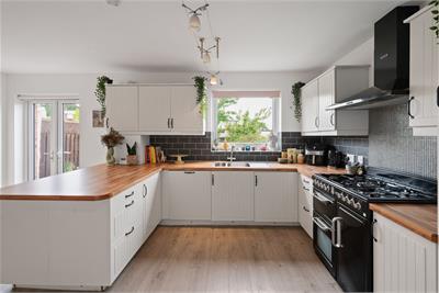 38 Oxgangs Farm Drive, Edinburgh, EH13 9PR - image 7