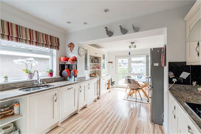 41 Ravenscroft Gardens, Gilmerton, Edinburgh EH17 8RP - image 7