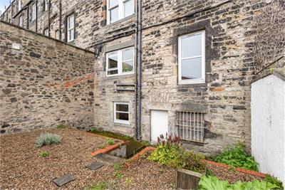2/1 Links Gardens, Edinburgh, EH6 7JH - image 20