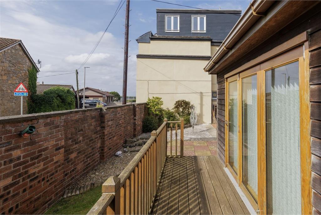 1 Craigmore Gardens, Torryburn, KY12 8LU - image 26
