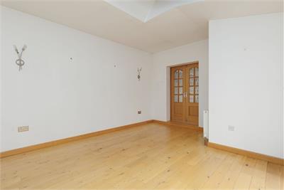 1 Craigmore Gardens, Torryburn, KY12 8LU - image 6