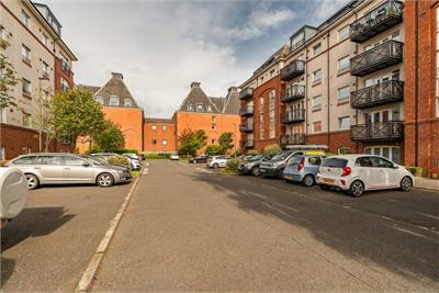 2/15 Appin Street, Edinburgh, EH14 1PA - image 9