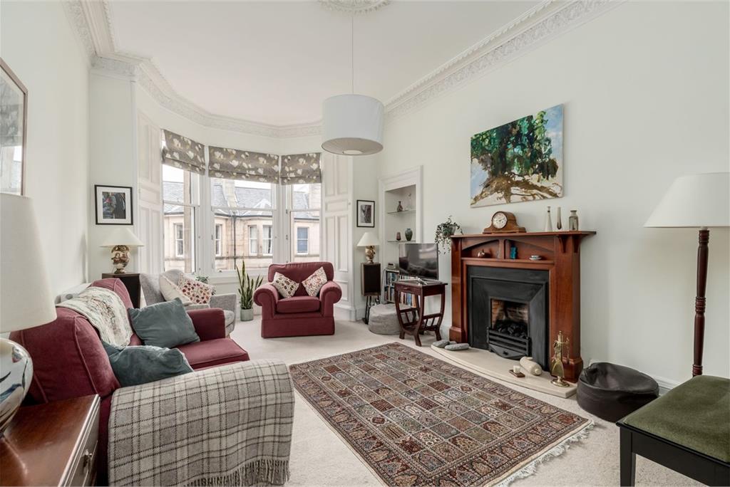 18/6 Bruntsfield Gardens, Edinburgh, EH10 4EA - image 2