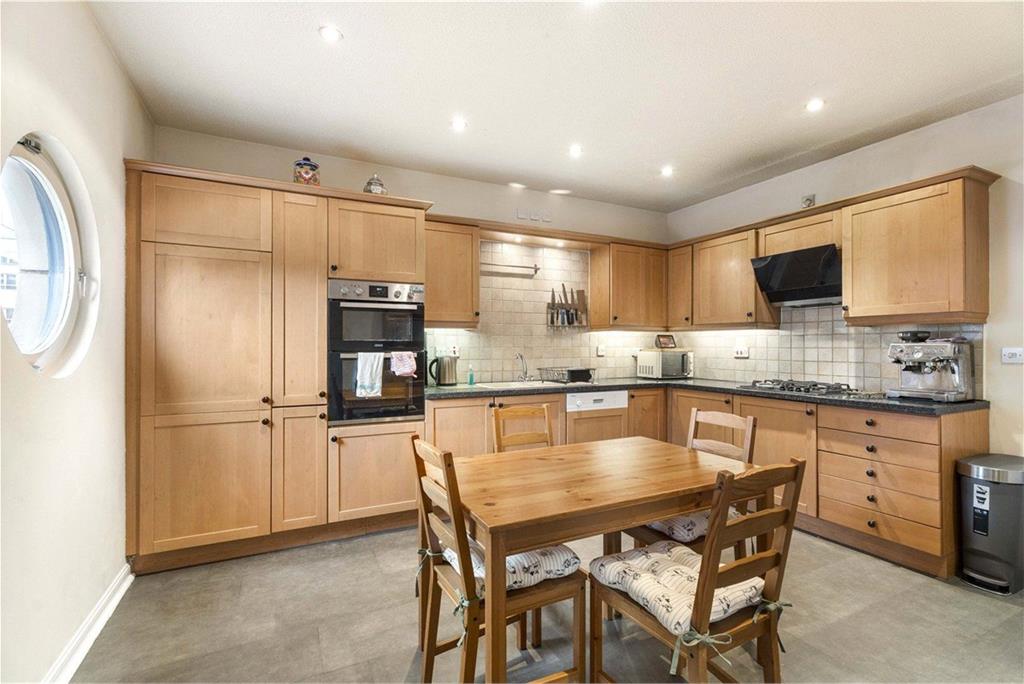 50 Henderson Place,
Stockbridge,
Edinburgh,
EH3 5DJ - image 4