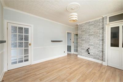 71 Lochend Gardens, Lochend, EH7 6DQ - image 4