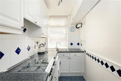 71 Lochend Gardens, Lochend, EH7 6DQ - image 6