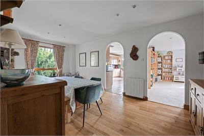 8 Millwell Park, Innerleithen, EH44 6JF - image 4