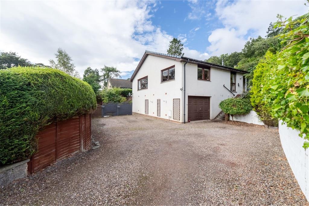 8 Millwell Park, Innerleithen, EH44 6JF - image 1