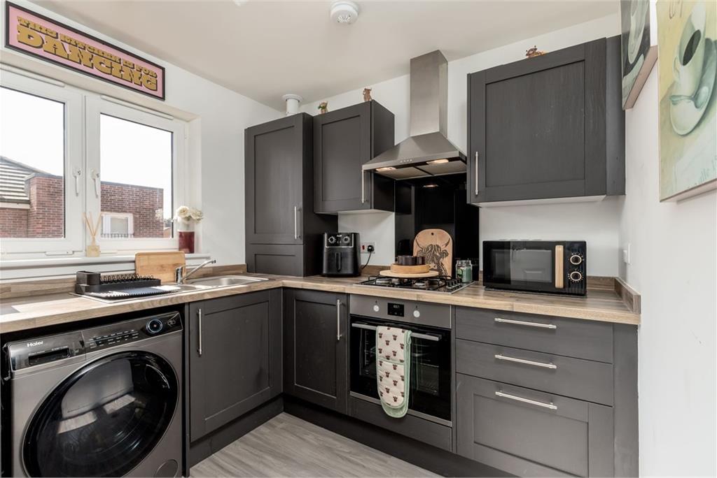 49 (flat 8), Milligan Drive, The Wisp, Edinburgh, EH16 4DA - image 5