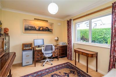 5 Ravelston House Park, Murrayfield, Edinburgh, EH4 3LS - image 15