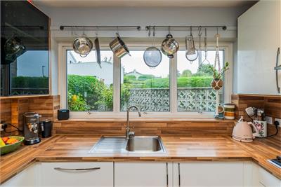 5 Ravelston House Park, Murrayfield, Edinburgh, EH4 3LS - image 10