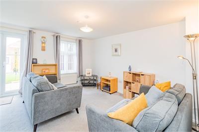 18 Burnbrae Walk, Bonnyrigg, EH19 3FP - image 2