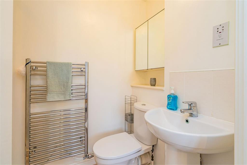 18 Burnbrae Walk, Bonnyrigg, EH19 3FP - image 16